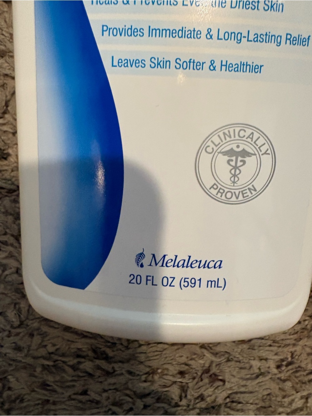 Renew Intensive Skin Therapy Moisturizing Lotion - White & Blue - Picture 2 of 5